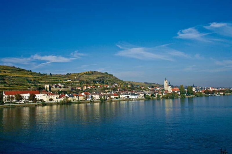 Vienna: eský Krumlov and Wachau Valley Tour - Introduction