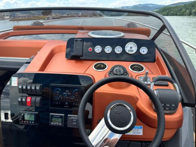 Vienna: Exclusive Yacht Trip on the Danube - Highlights