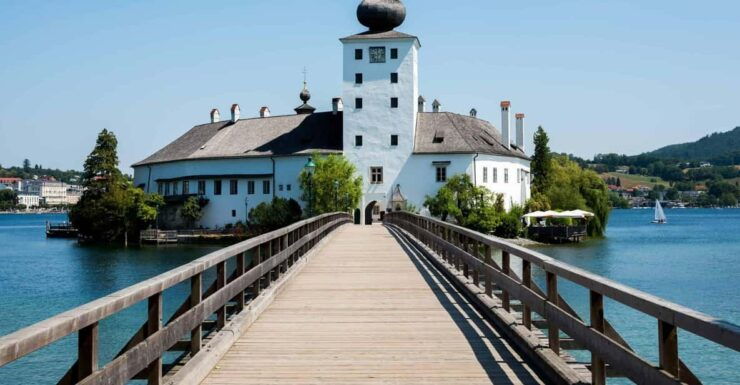 Vienna: From Lakes to Mountains, Hallstatt and Salzburg Tour - Itinerary and Locations