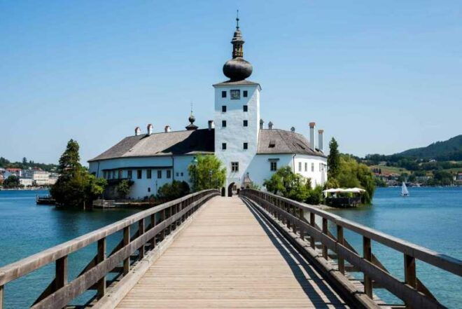 Vienna: From Lakes to Mountains, Hallstatt and Salzburg Tour - Activities and Highlights