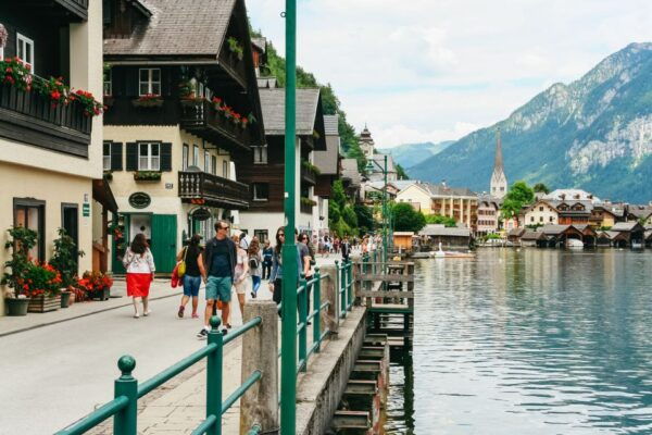 Vienna: Hallstatt & Alpine Peaks Day Trip With Skywalk Lift - Inclusions and Important Information