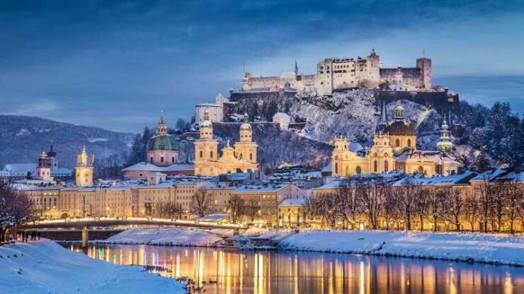 Vienna: Hallstatt and Salzburg Private Guided Day Trip - Itinerary Highlights