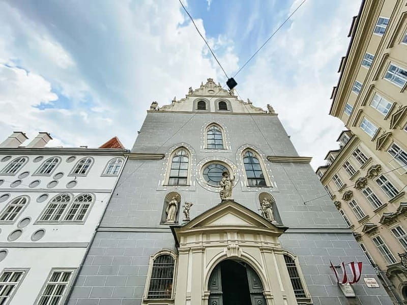 Vienna: Hidden Secrets and Local Stories Walking Tour - Good To Know