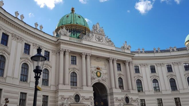 Vienna: Highlight Walking Tour in Downtown - Additional Attractions and Recommendations