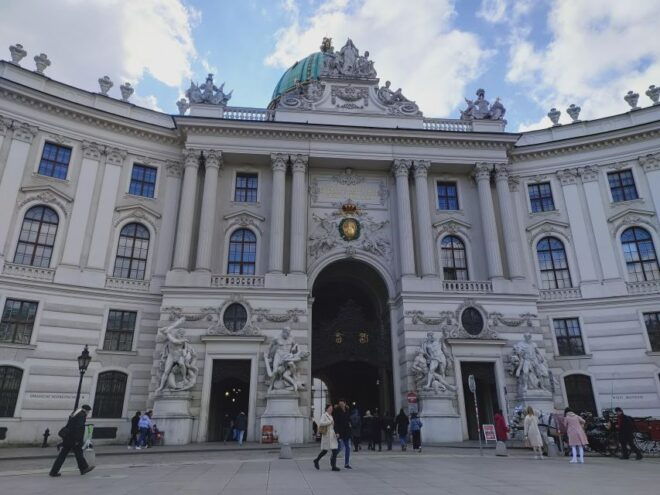Vienna Historical Highlight City Tour Hofburg - Full Description and Meeting Point