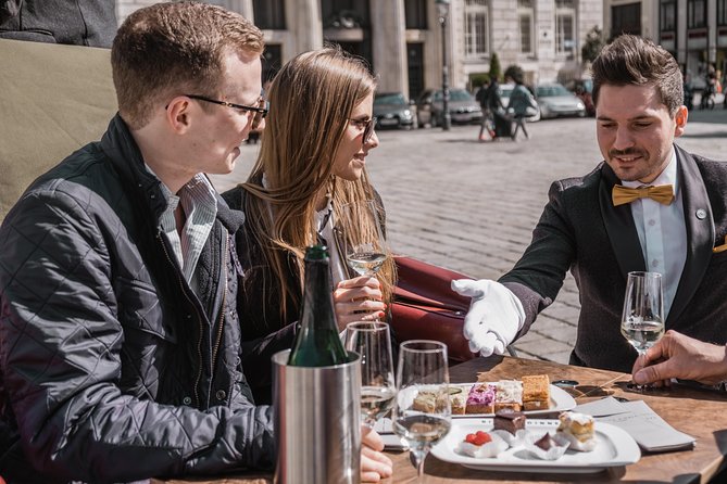 Vienna Horse-Drawn Carriage Ride With Sparkling Wine and Food - Inclusions and Meeting Details