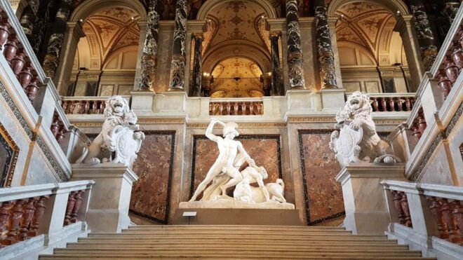 Vienna: Kunsthistorisches Museum's Masterpieces Guided Tour - Multilingual Live Tour Guide