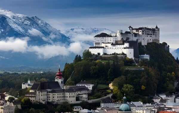 Vienna, Melk, Hallstatt and Salzburg Tour With Photographer - Gosau Photo Stop
