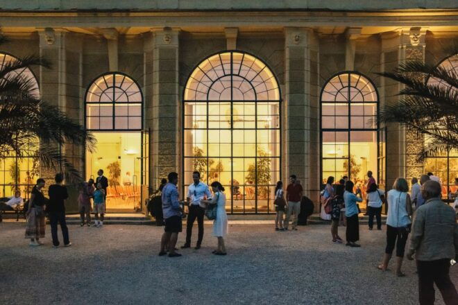 Vienna: Mozart and Strauss Concert in Schoenbrunn - Gift Option