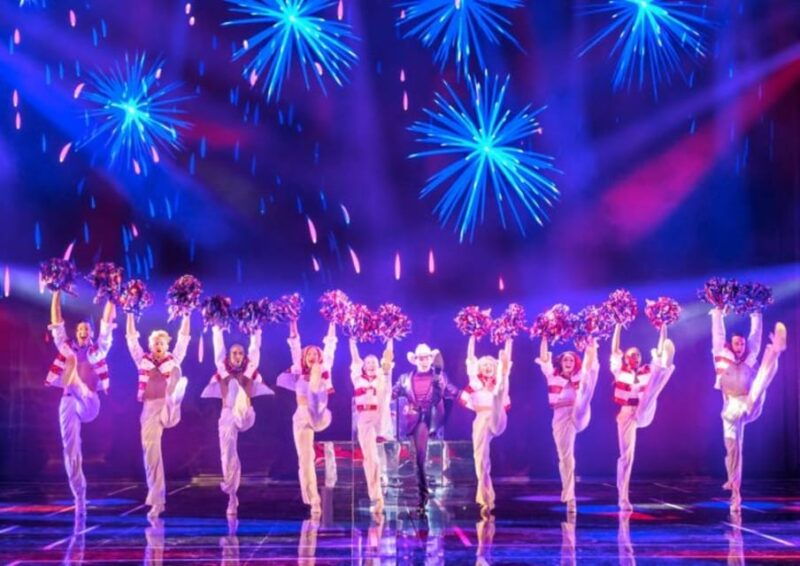 Vienna: Musical Tickets ROCK ME AMADEUS - THE FALCO MUSICAL - Who Will Love This Experience?