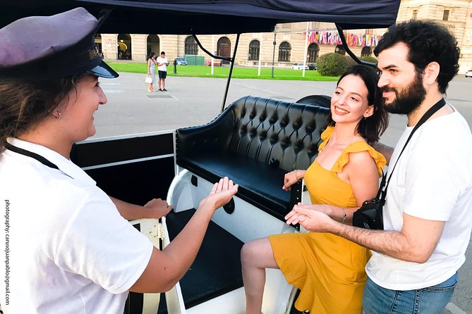 Vienna Oldtimer Tour (60 Min) Incl. Bottle of Prosecco - Inclusions and Meeting Details