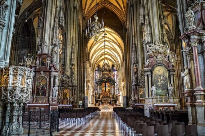 Vienna on Foot: Discover the Top 10 Sights - Strolling Through the Old Town