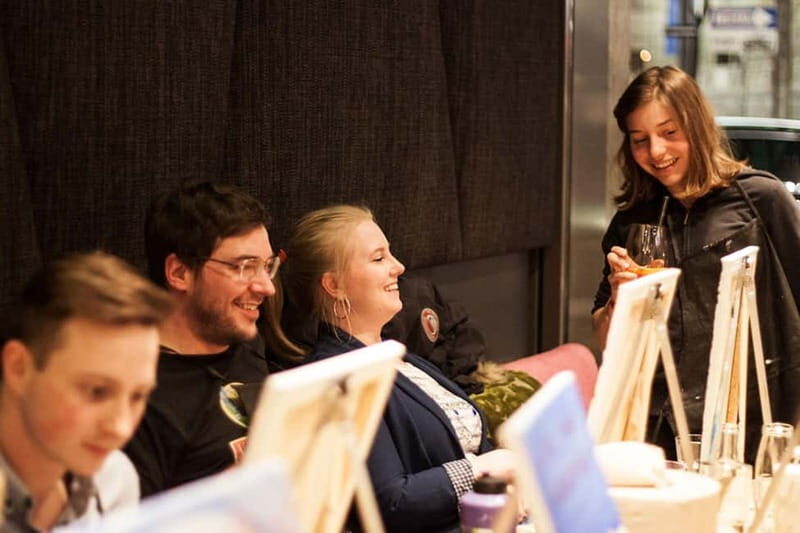 Vienna: Paint and Sip Evening - The Creative Process