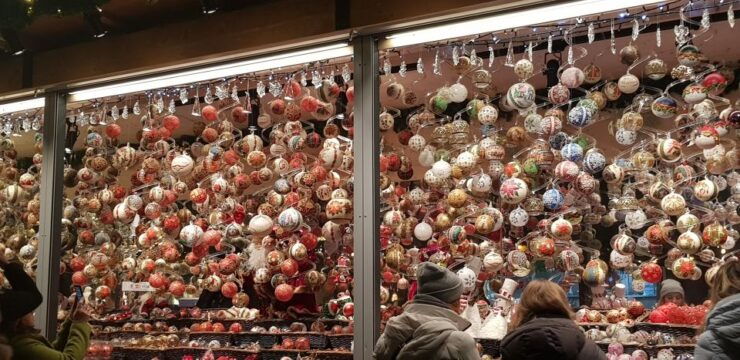 Vienna: Private Christmas Markets Tour With Drink & Snack - Experience Itinerary