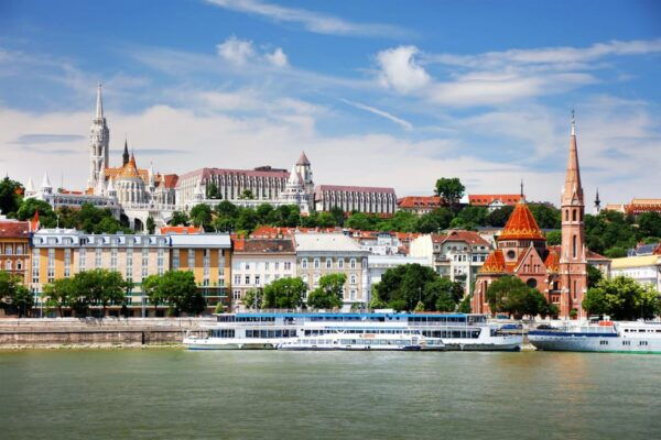 Vienna: Private Day Tour to Budapest - Tour Schedule