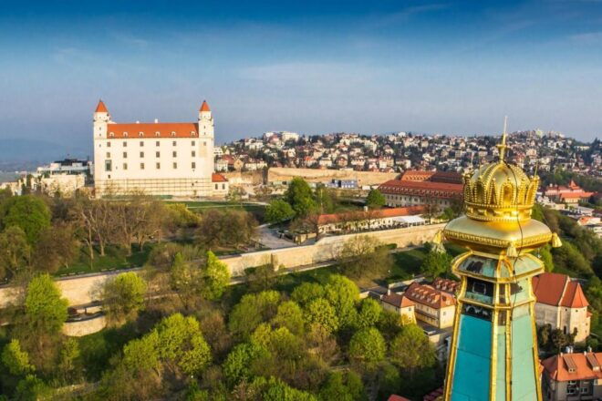 Vienna: Private Day Trip to Bratislava With Hotel Transfers - Customer Review