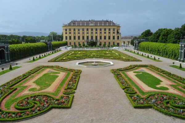 Vienna Private Guided City Tour - Tour Amenities and Inclusions