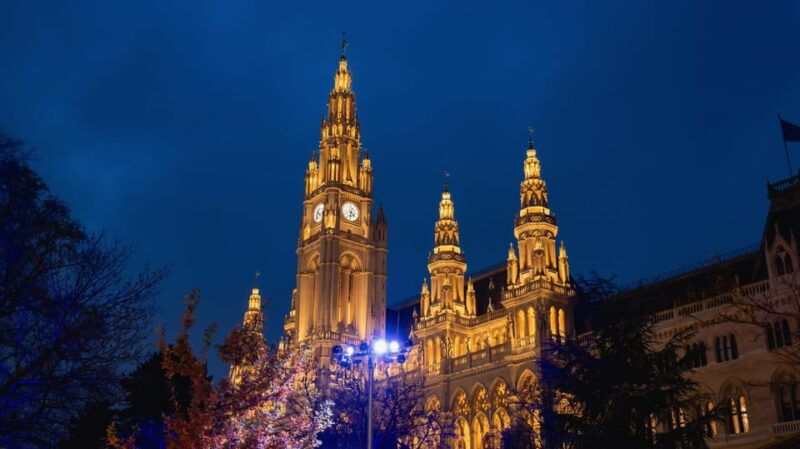 Vienna: Private Night Tour with Local - FAQs