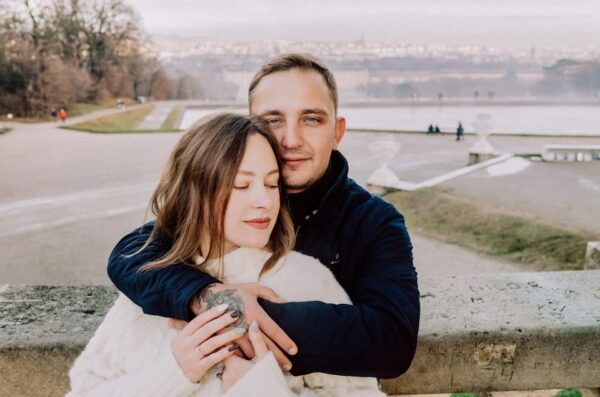Vienna: Private Schönbrunn Gardens Photoshoot - Booking and Payment Options