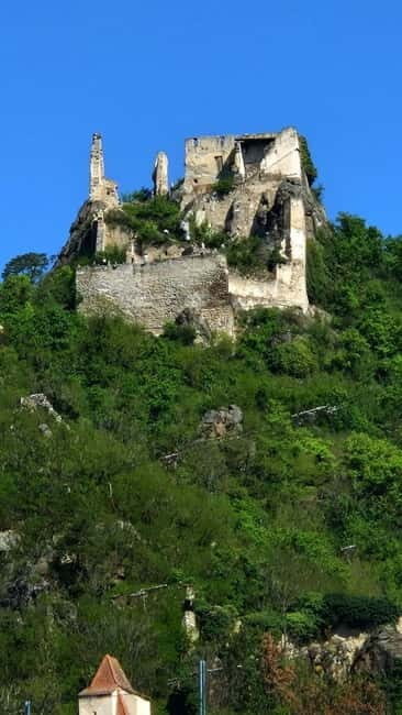 Vienna: Private Wachau tour to Dürnstein and Melk - The Scenic Drive to Wachau