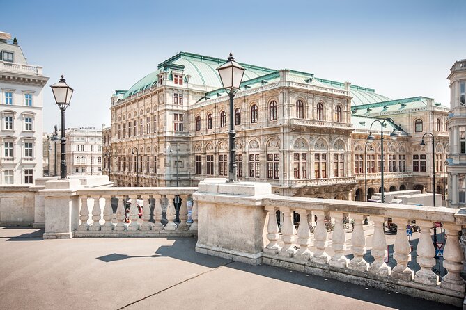 Vienna Scavenger Hunt and Best Landmarks Self-Guided Tour - Start Time and Meeting Point