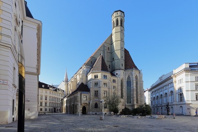 Vienna Scavenger Hunt: Dreams Made Of Stone - Uncovering Hidden Treasures