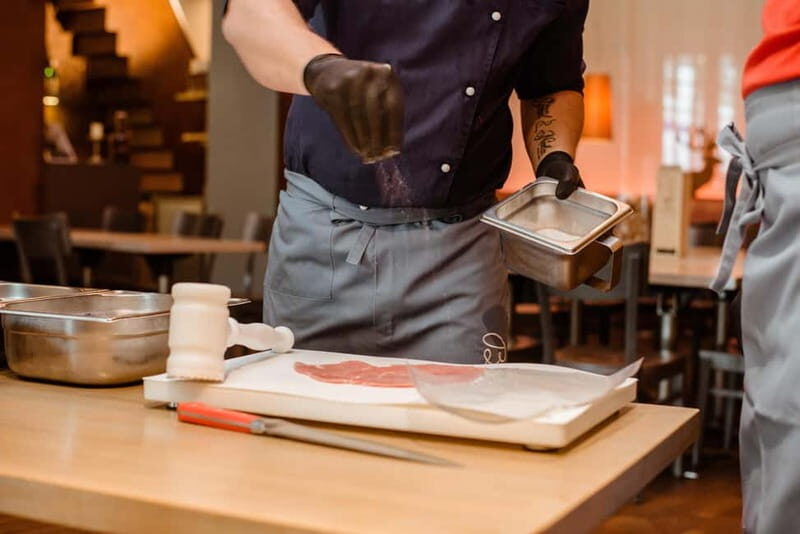 Vienna: Schnitzel-Cooking Class & Tasting - What Makes This Schnitzel Class Special?