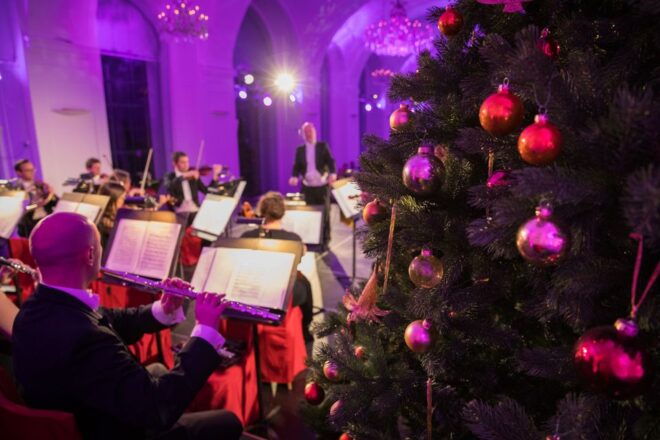 Vienna: Schönbrunn Christmas Market and Classical Concert - Directions