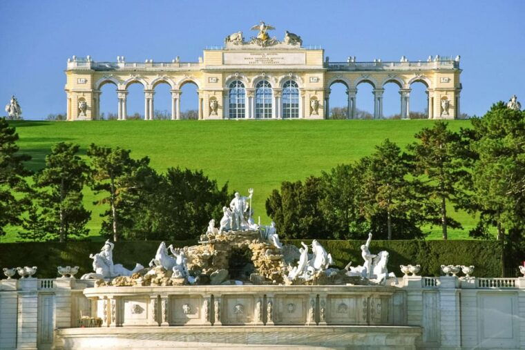 Vienna: Schönbrunn Palace and its enchanting gardens - guided tour - The Experience Provider: Black Camel Tour