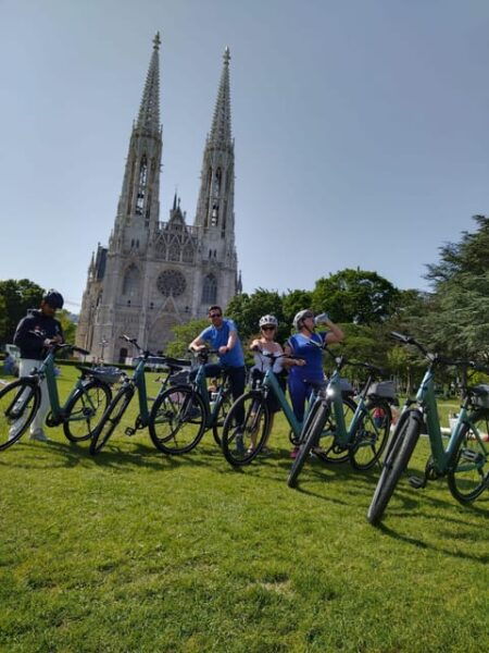 Vienna: Scooter and E-Bike Rental - Booking and Availability