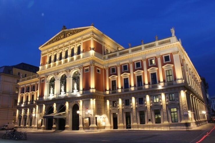 Vienna: Sightseeing Tour in an 8 Seats Electric Classic Car - Activity Details