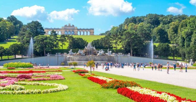 Vienna: Skip-the-Line Schönbrunn Palace and Gardens Tour - Full Description