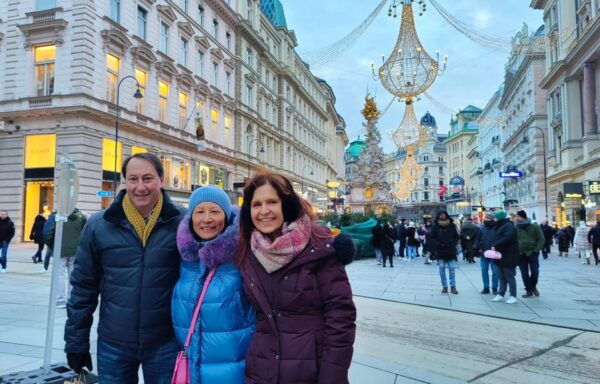 Vienna: Small Group (Max 8) Highlight Tour - Yue Walk - Major Sites Included
