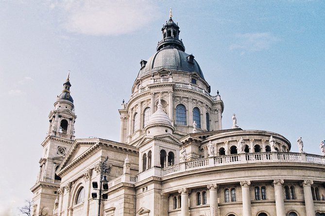 Vienna to Budapest - Private Transfer With 2 Hours of Sightseeing - Common Questions