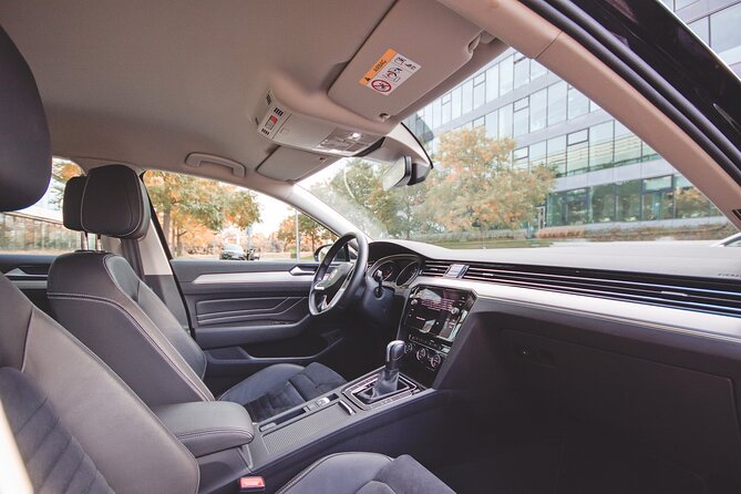 Vienna to Prague - Private Transfer by LIMOUSINE 3+1pax - Accessibility Requirements