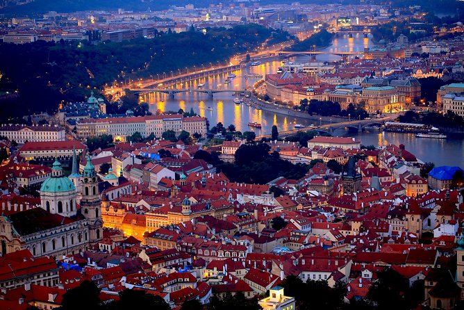 Vienna to Prague - Private Transfer With 2 Hours of Sightseeing - Common Questions