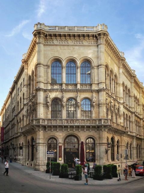 Vienna: Tour With Private Guide - Inclusions