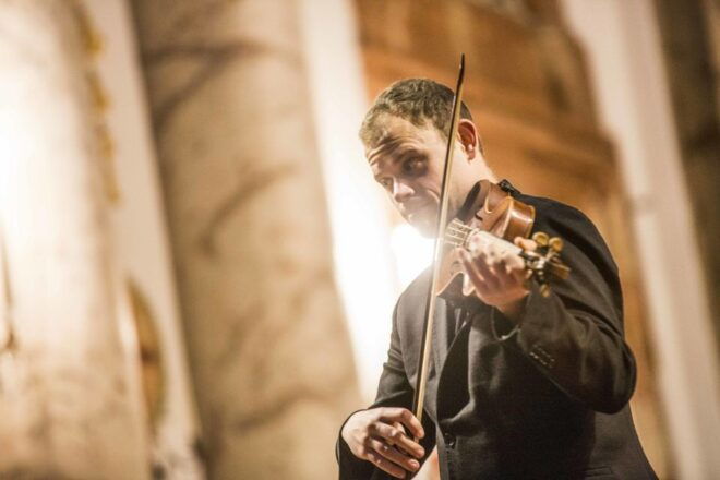 Vienna: Vivaldi's Four Seasons Concert in Karlskirche - Location and Performers