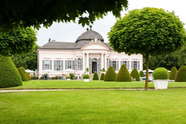 Vienna: Wachau, Melk Abbey, and Danube Valleys Tour - Tips and Recommendations