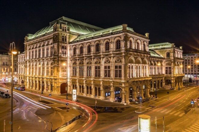 Vienna: Walking Tour of the Historic Ringstrasse - The Ringstrasse: A Historic Masterpiece