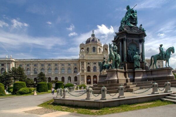 Vienna: Walking Tour of the Historic Ringstrasse - Common Questions