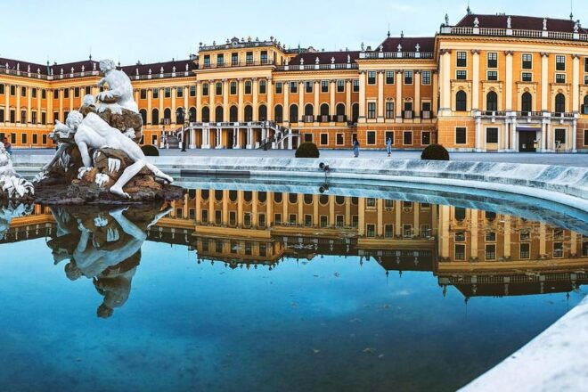 Vienna:Airport Taxi/Transfer Fix Price - Fleet and Capacity