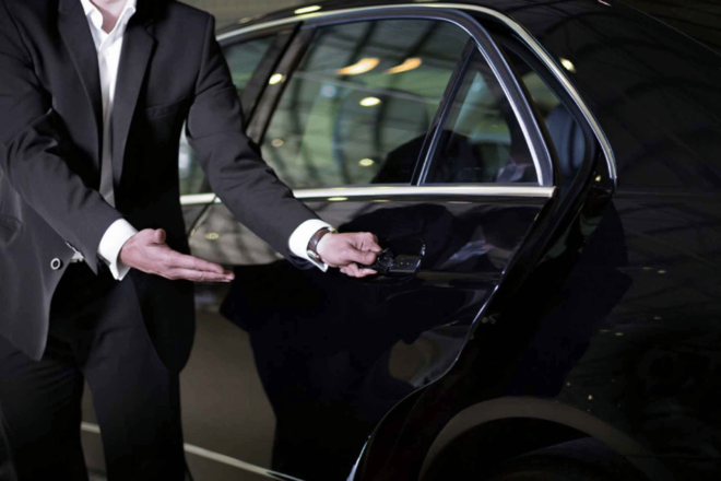 Vienna:Airport Taxi/Transfer Fix Price - Airport Pickup Process