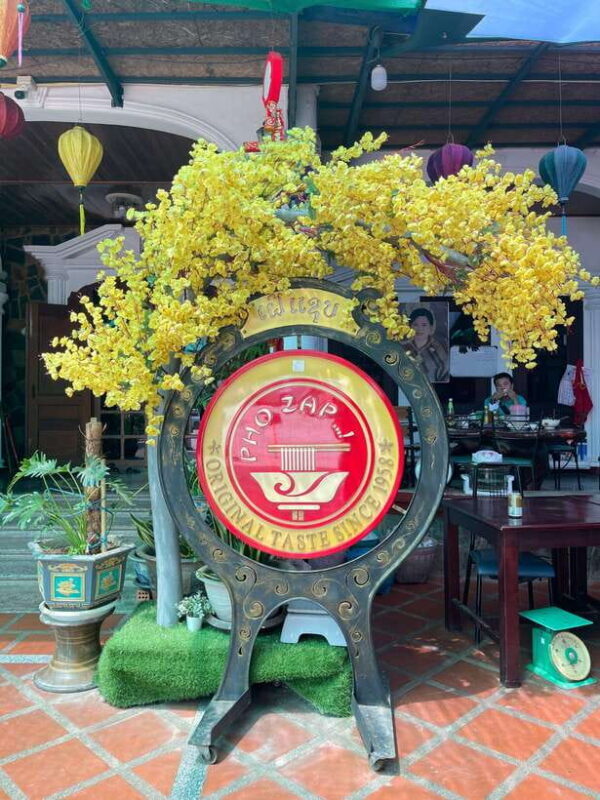 Vientiane: Cultural Tour with Buddha Park and Patuxay - Practical Tips for Visitors