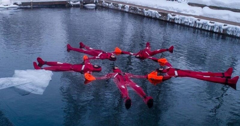 Vierumäki/Heinola: Lake Floating Experience - The Experience: What to Expect from the Lake Floating Tour