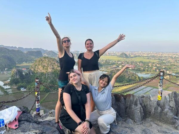 Viet Nam: Personalized Itinerary, Personal Tour Guide - Local Cuisine Recommendations
