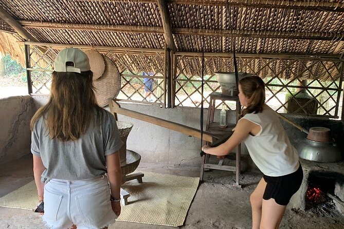 Vietnam: Cu Chi Tunnels Half Day Tour - Tunnel Exploration and Activities