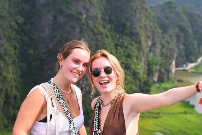 Vietnam in 17 Days | Stunning Beauty & Rich Culture |Top Packages - A Deep Dive into the 17-Day Vietnam Tour