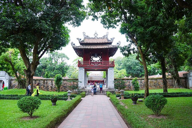 Vietnam Top Day Trips All-Inclusive, Bus, Guide, Meals & Activities - Itinerary and Highlights