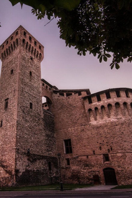 Vignola: Ebike Tour to Discover the Castles + Swimming Pool - Equipment and Safety